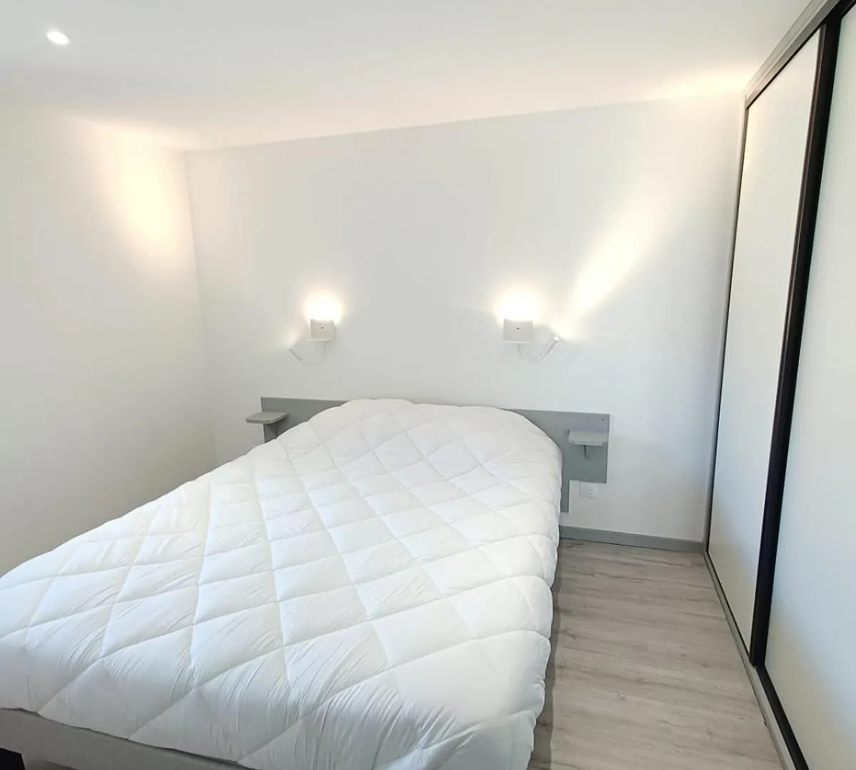 Apartment for 6 people in Albiez with balcony 0*, Albiez-Montrond